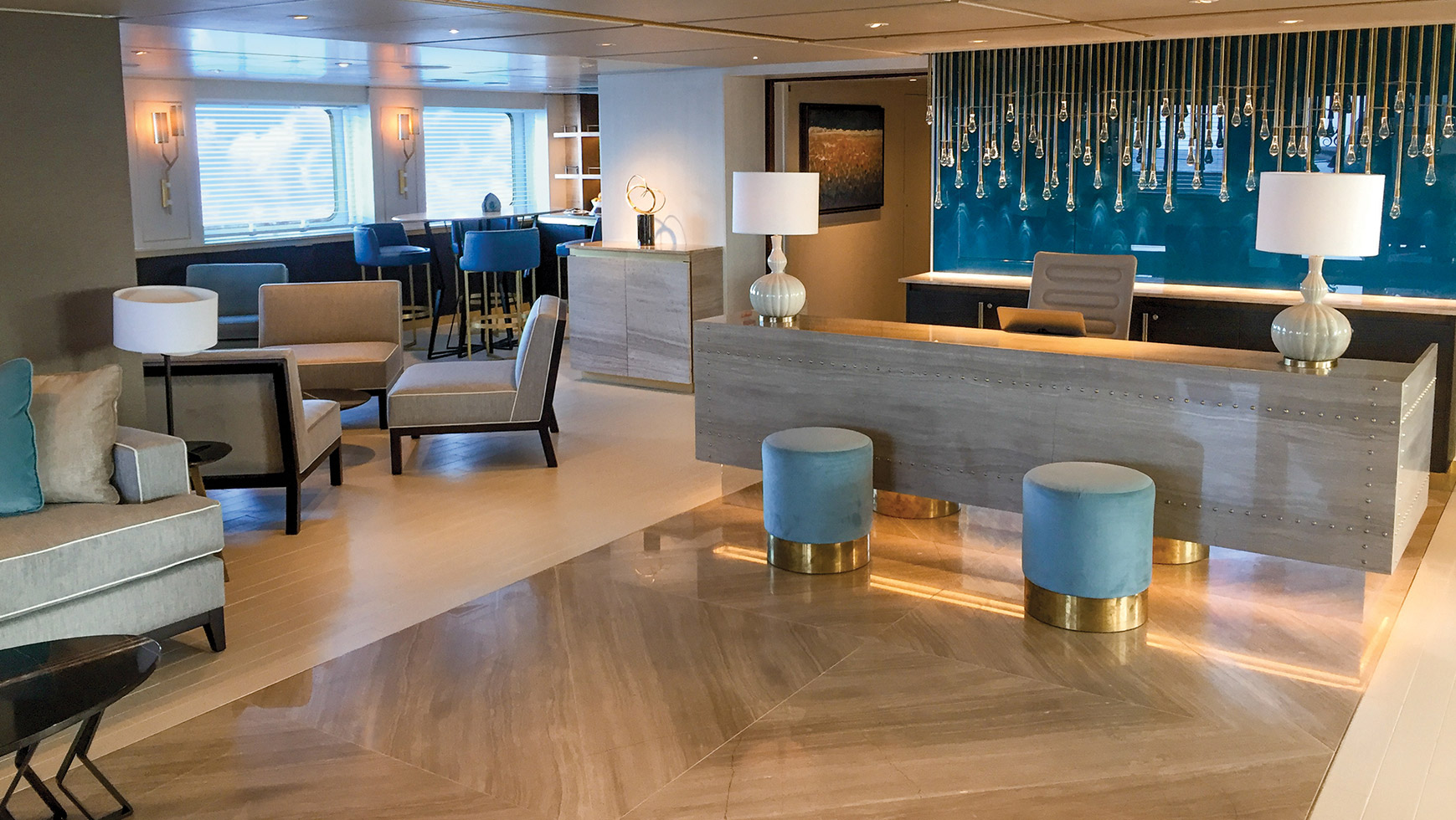 Recepción a bordo del Yate Crystal Esprit (Crystal Yacht Cruises) CRUCEROS CRYSTAL ESPRIT YACHT LUXURY CRUISES CRYSTAL YACHT CRUISES CRYSTAL ESPRIT CRUISES CRYSTAL SPRIT CRUISES CRYSTAL SPIRIT CRUISES CRYSTAL SMALL SHIP CRUISES, CRUCEROS EN YATE CRUCEROS DE LUJO CRUCEROS CRYSTAL CRUCEROS EN BARCO PEQUEÑO CRUCEROS DESTINOS ESPECIALES CRUCEROS POCOS PASAJEROS CRUCEROS EXCLUSIVOS CRUCEROS CRYSTAL #CrystalEsprit #YachtCruises #CrystalCruises #CrystalYacthCruises #Seychelles #Caribbean #ReservaCruceros #Especialistasencruceros #CruceroClick #CrucerosLujo #Crucerosdeluxe #CrucerosCentroAmerica #CrucerosMediterraneo #CrucerosCroacia #CrucerosAdriatico